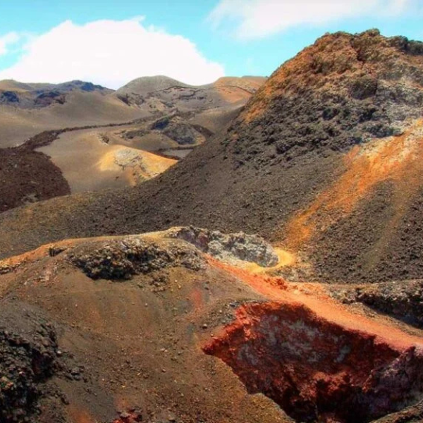 Volcan Sierra Negra y Chico